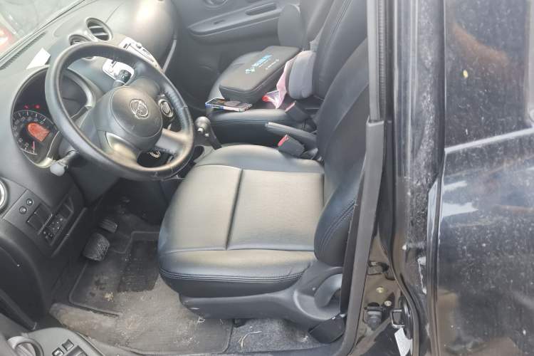 Used Nissan March 2010 1.5L Automatic Easy-Style Version Left Front Seat