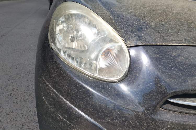 Used Nissan March 2010 1.5L Manual E-Xuan Edition Right Front Headlight