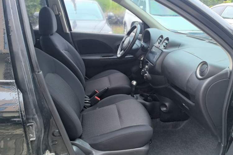 Used Nissan March 2010 1.5L Automatic Easy-Style Version Right Front Seat