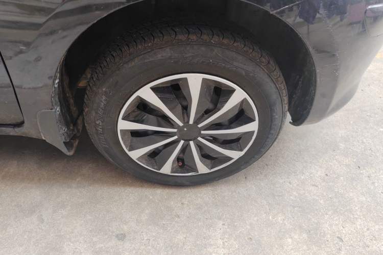 Used Nissan March 2010 1.5L Manual E-Xuan Edition Right Front Wheel Hub
