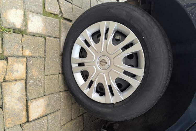 Used Nissan March 2010 1.5L Automatic Easy-Style Version Right Rear Wheel Hub