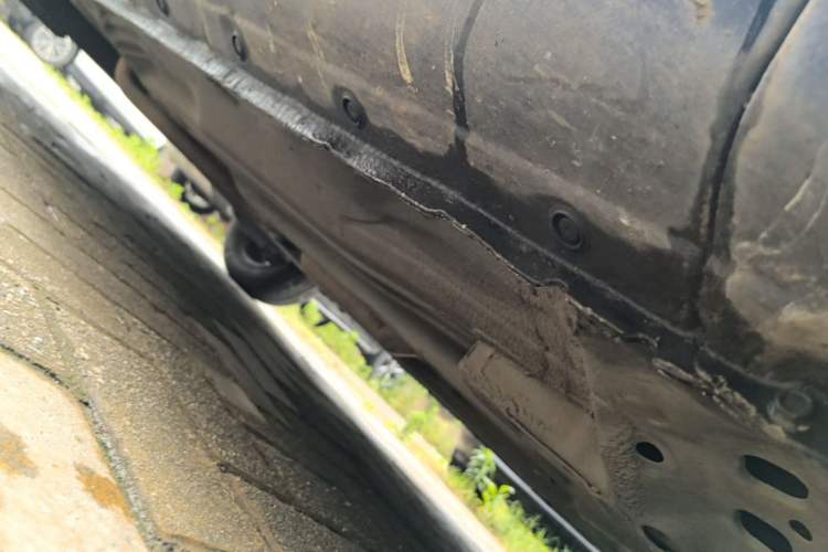 Used Nissan March 2010 1.5L Automatic Easy-Style Version Right Side Sill