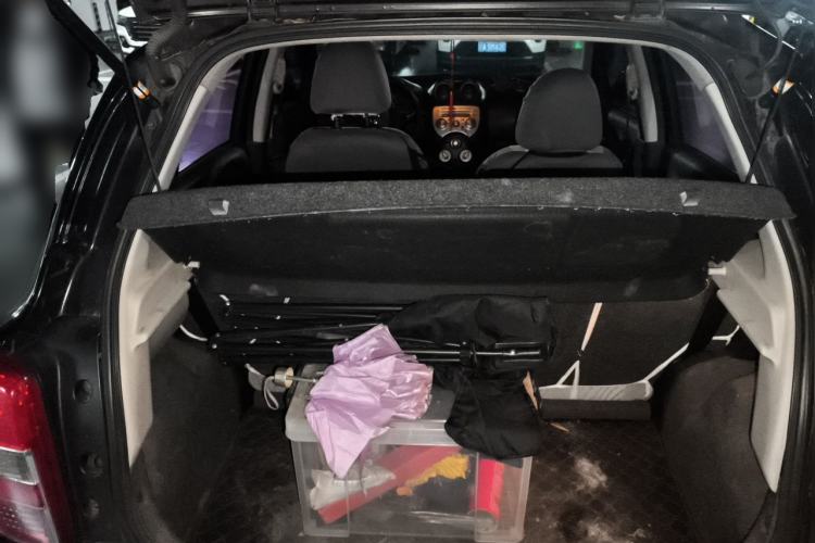 Used Nissan March 2010 1.5L Automatic Easy-Style Version Trunk