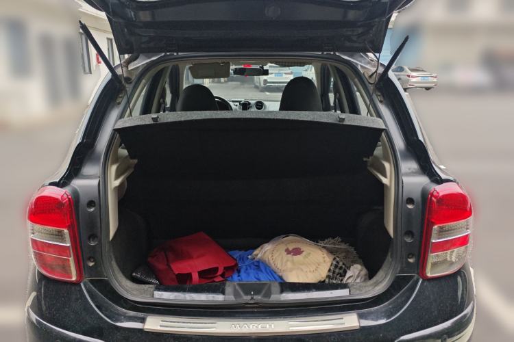 Used Nissan March 2010 1.5L Automatic Easy-Style Version Trunk