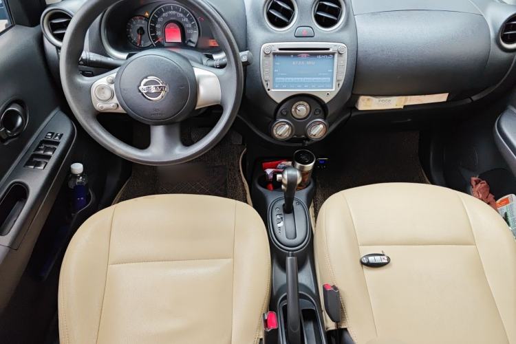 Used Nissan March 2010 1.5L Automatic Easy-Drive Version Center Console