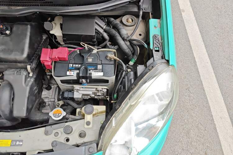 Used Nissan March 2010 1.5L Automatic Easy-Drive Version Engine Bay Left