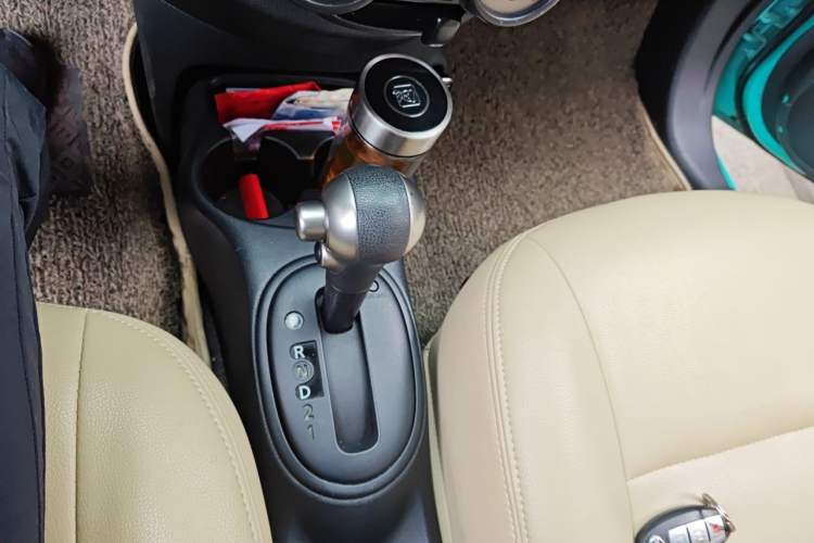 Used Nissan March 2010 1.5L Automatic Easy-Drive Version Gear Lever