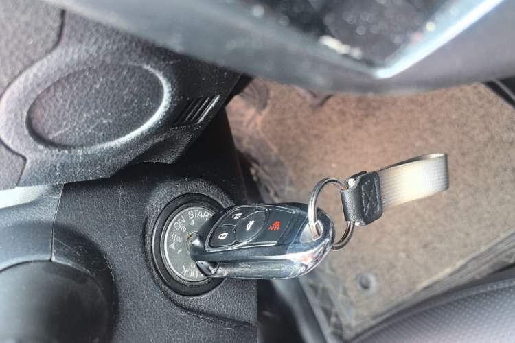 Used Nissan March 2010 1.5L Automatic Easy-Style Version Vehicle Key