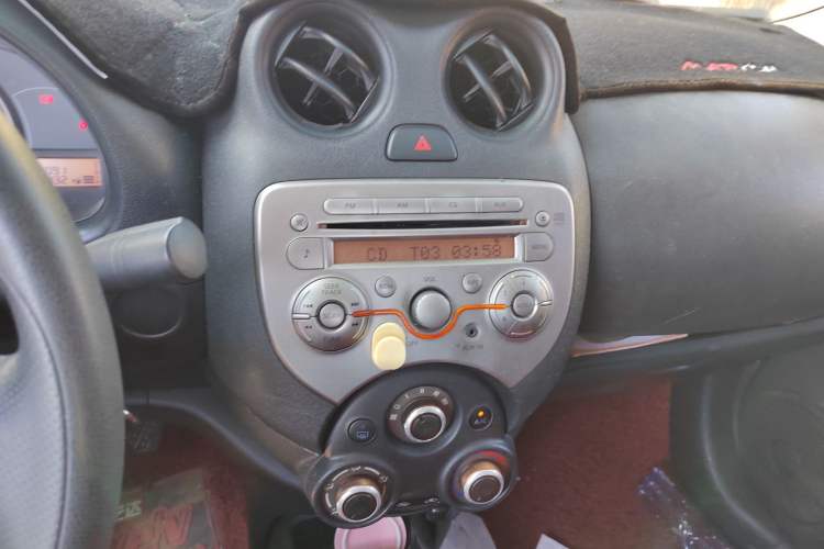 Used Nissan March 2010 1.5L Manual Easi-Style Edition Audio And AC Panel