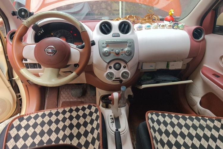 Used Nissan March 2010 1.5L Automatic Easy-Style Version Center Console