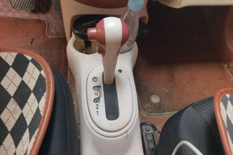 Used Nissan March 2010 1.5L Automatic Easy-Style Version Gear Lever