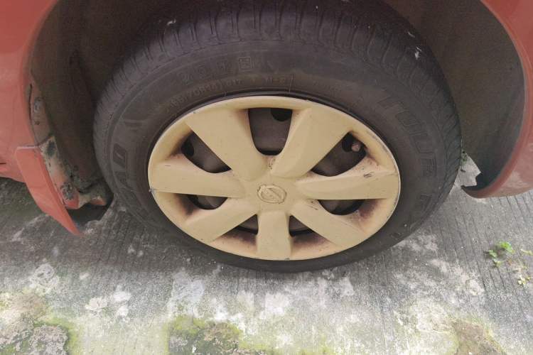 Used Nissan March 2010 1.5L Automatic Easy-Style Version Right Front Wheel Hub