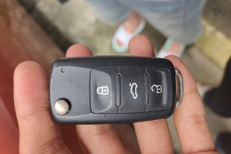 Used Nissan March 2010 1.5L Automatic Easy-Style Version Vehicle Key