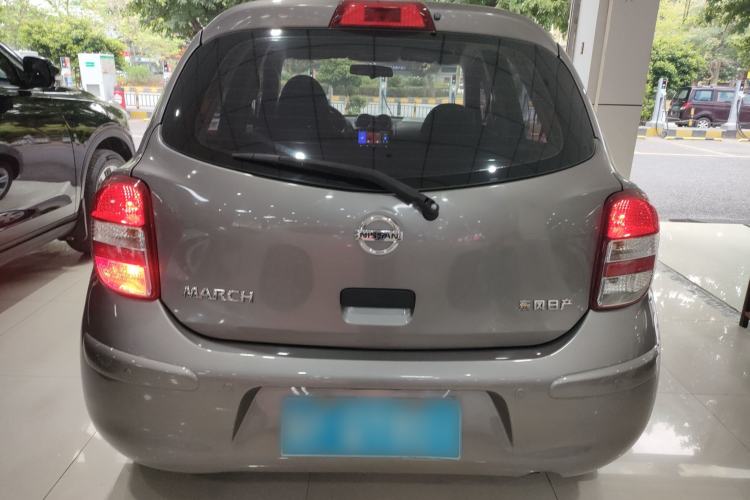 Used Nissan March 2010 1.5L Automatic Easy-Style Version Exterior 4