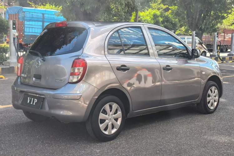 Used Nissan March 2010 1.5L Automatic Easy-Style Version Exterior 4