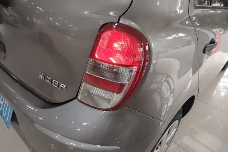 Used Nissan March 2010 1.5L Automatic Easy-Style Version Exterior 6