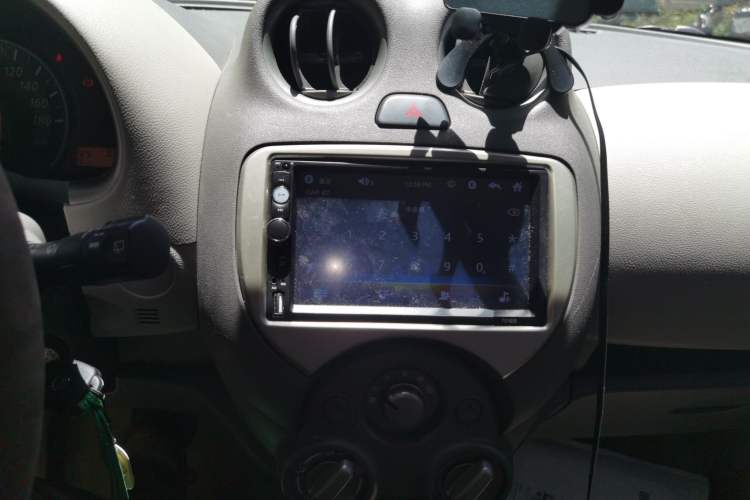Used Nissan March 2010 1.5L Automatic Easy-Style Version Audio And AC Panel