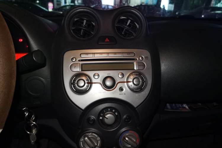 Used Nissan March 2010 1.5L Manual Easi-Style Edition Audio And AC Panel