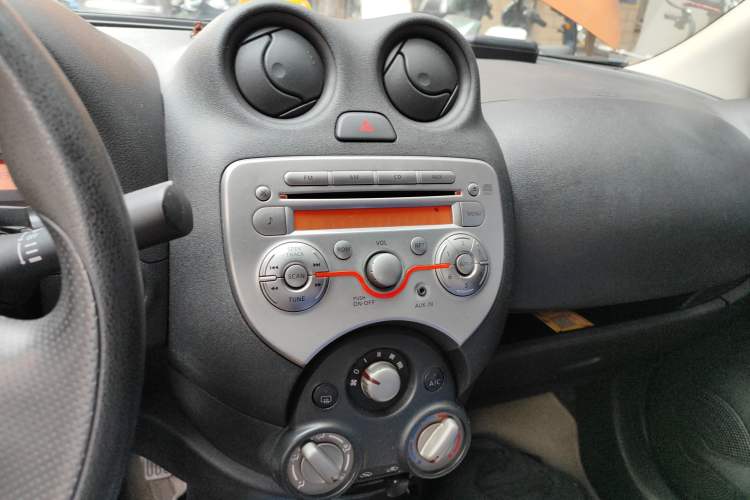 Used Nissan March 2010 1.5L Manual Easi-Style Edition Audio And AC Panel