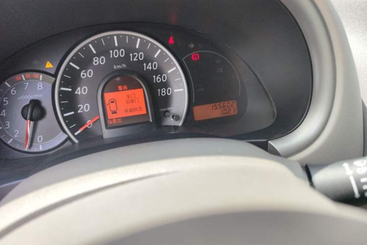 Used Nissan March 2010 1.5L Manual E-Xuan Edition Odometer Close Up
