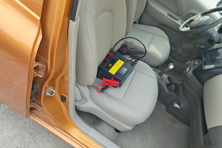Used Nissan March 2010 1.5L Automatic Easy-Style Version Right Front Seat