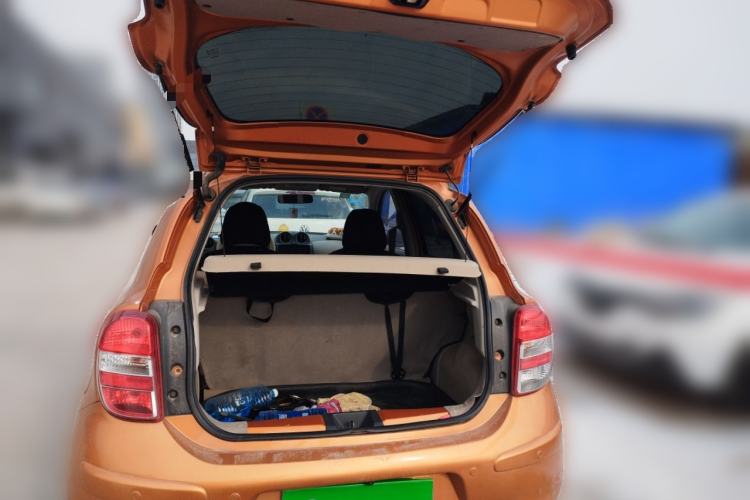 Used Nissan March 2010 1.5L Automatic Easy-Style Version Trunk