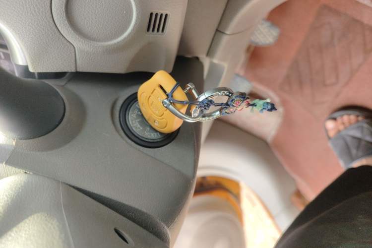 Used Nissan March 2010 1.5L Manual E-Xuan Edition Vehicle Key