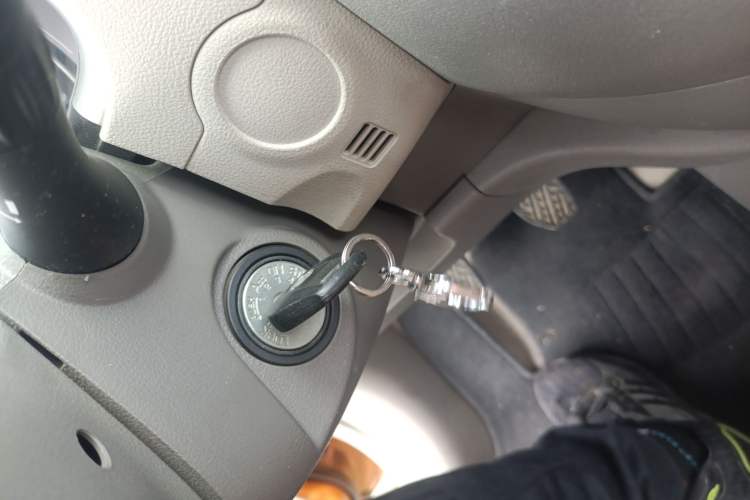 Used Nissan March 2010 1.5L Manual E-Xuan Edition Vehicle Key