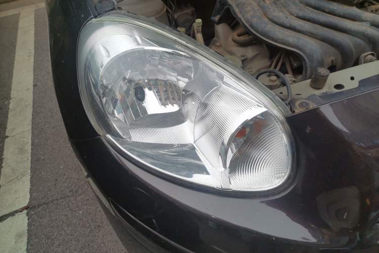 Used Nissan March 2010 1.5L Manual Easi-Style Edition Right Front Headlight