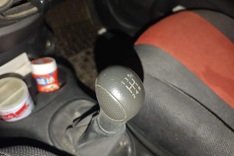 Used Nissan March 2010 1.5L Manual Easi-Style Edition Gear Lever