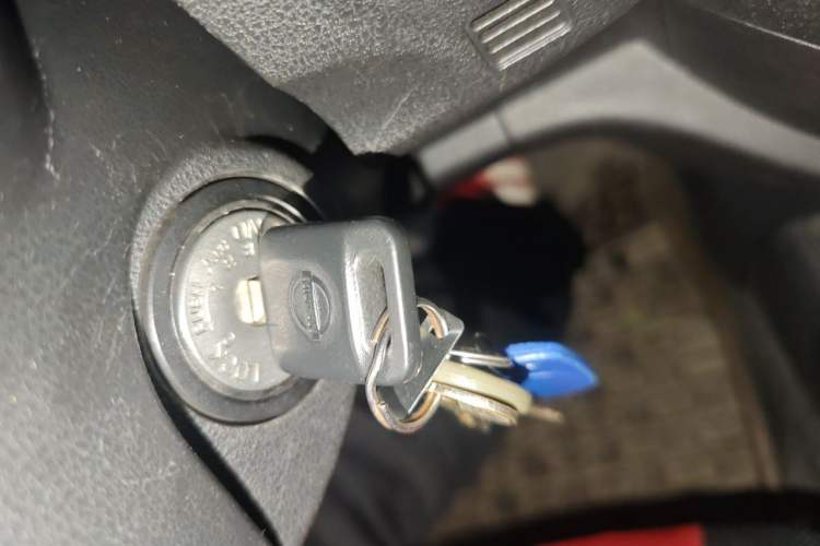 Used Nissan March 2010 1.5L Manual Easi-Style Edition Vehicle Key