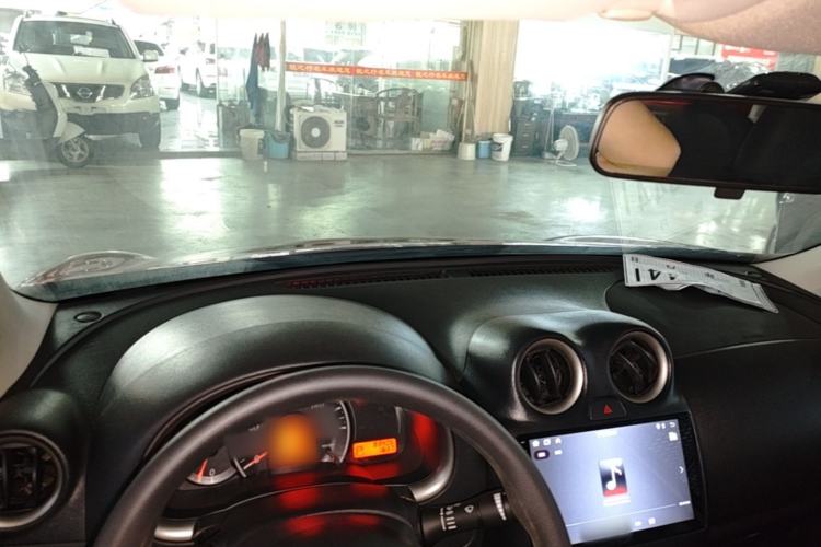 Used Nissan March 2010 1.5L Automatic Easy-Style Version Center Console