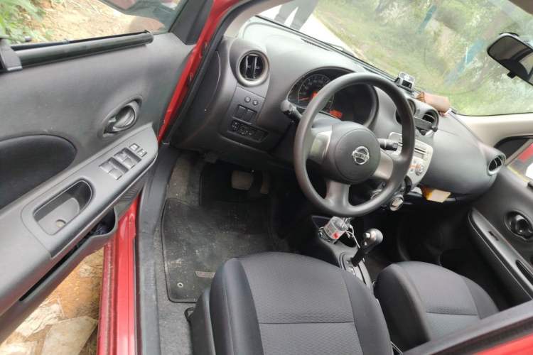 Used Nissan March 2010 1.5L Automatic Easy-Style Version Driver Seat