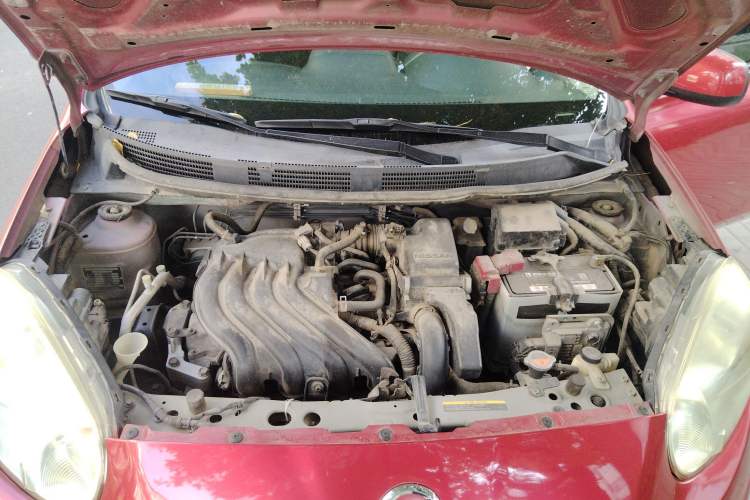 Used Nissan March 2010 1.5L Automatic Easy-Drive Version Engine Bay