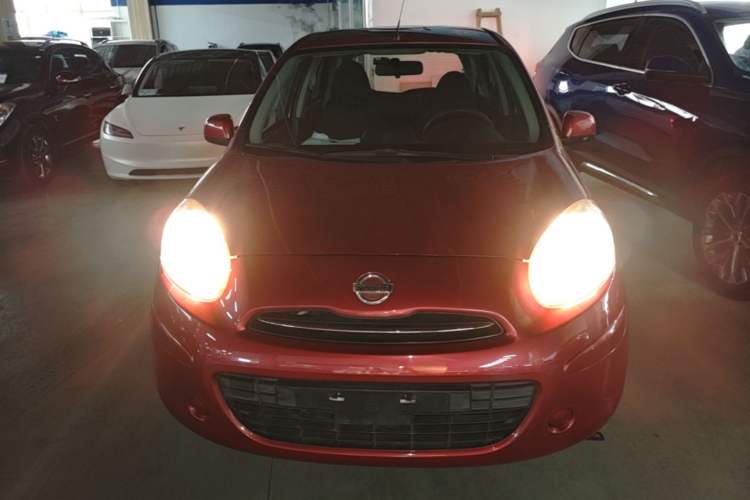 Used Nissan March 2010 1.5L Automatic Easy-Style Version Front