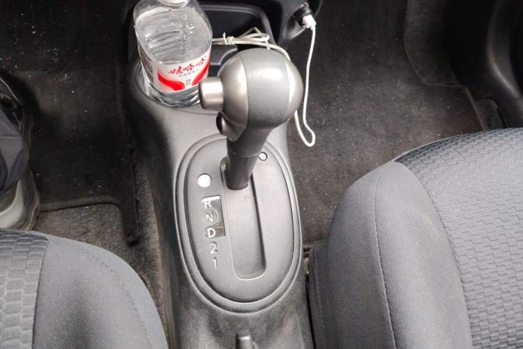 Used Nissan March 2010 1.5L Automatic Easy-Style Version Gear Lever