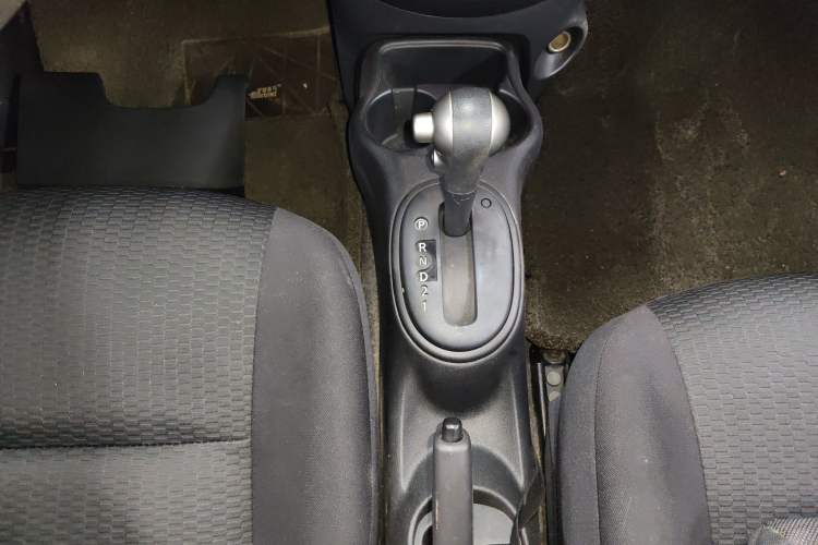 Used Nissan March 2010 1.5L Automatic Easy-Style Version Gear Lever