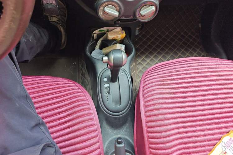 Used Nissan March 2010 1.5L Automatic Easy-Style Version Gear Lever