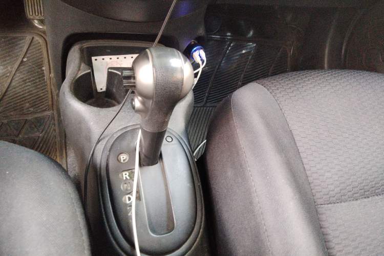 Used Nissan March 2010 1.5L Automatic Easy-Drive Version Gear Lever