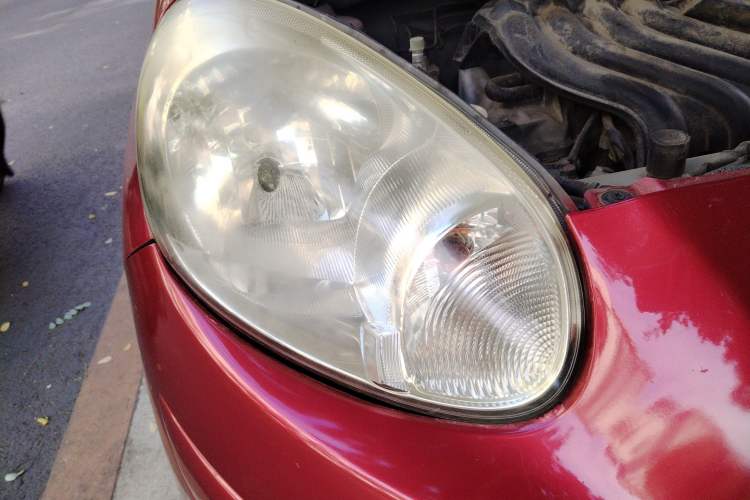 Used Nissan March 2010 1.5L Automatic Easy-Drive Version Right Front Headlight