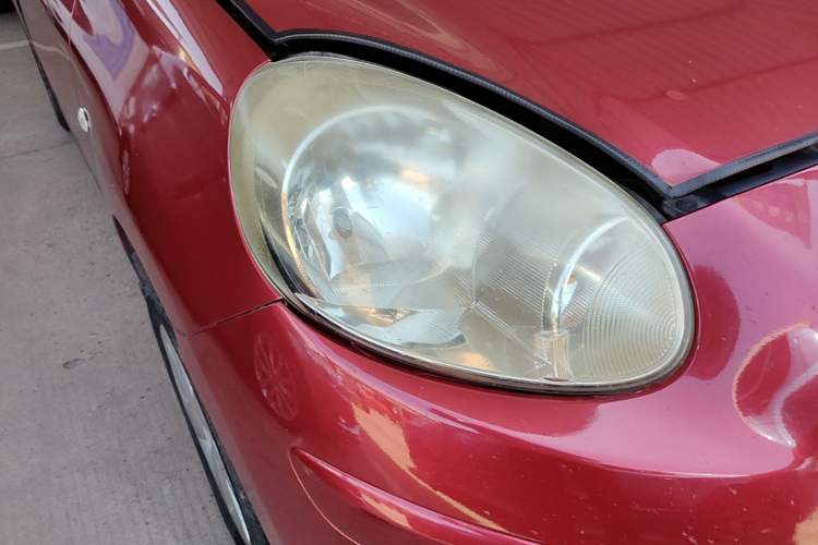 Used Nissan March 2010 1.5L Automatic Easy-Style Version Right Front Headlight