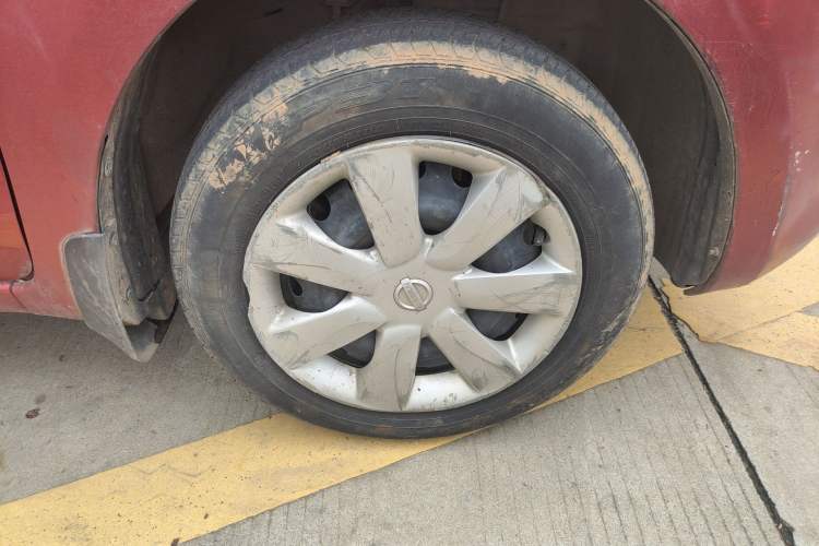 Used Nissan March 2010 1.5L Automatic Easy-Style Version Right Front Wheel Hub
