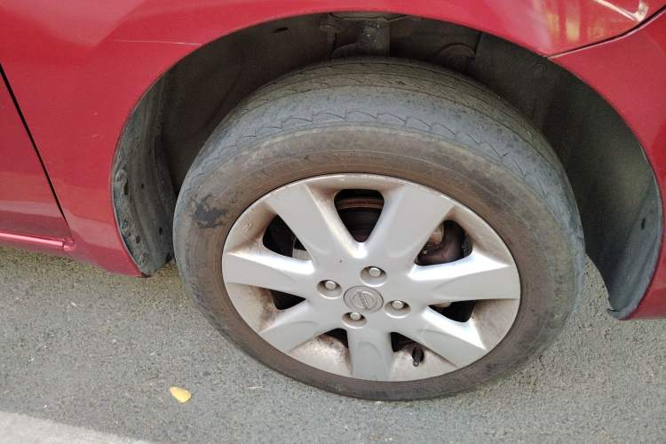 Used Nissan March 2010 1.5L Automatic Easy-Drive Version Right Front Wheel Hub