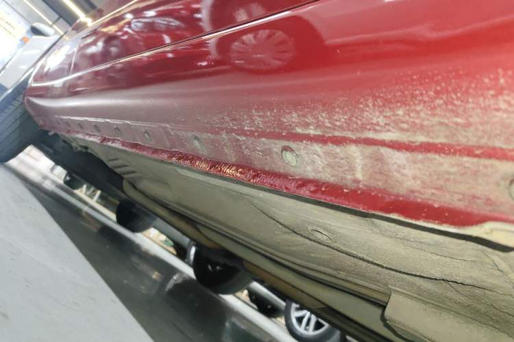 Used Nissan March 2010 1.5L Automatic Easy-Style Version Right Side Sill