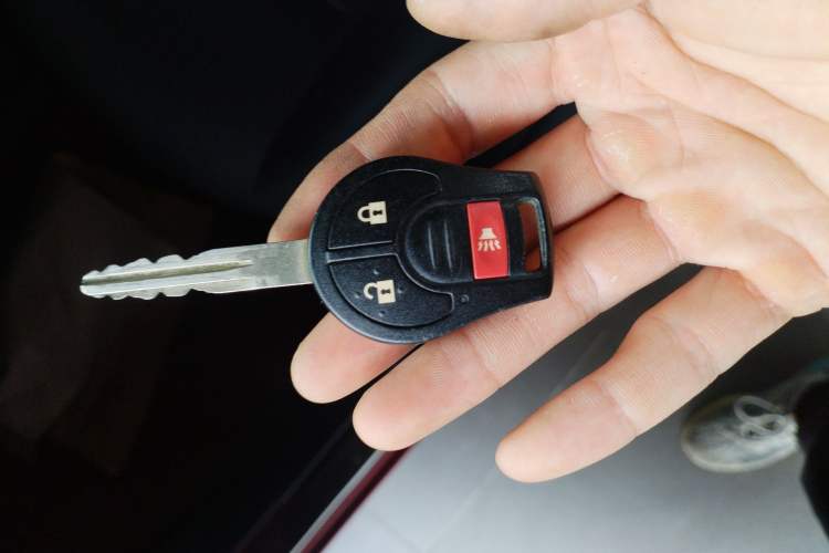 Used Nissan March 2010 1.5L Automatic Easy-Style Version Vehicle Key