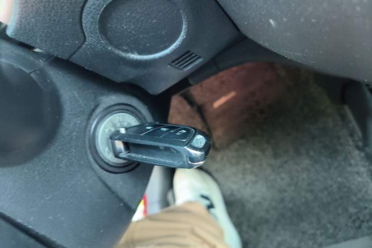 Used Nissan March 2010 1.5L Automatic Easy-Style Version Vehicle Key