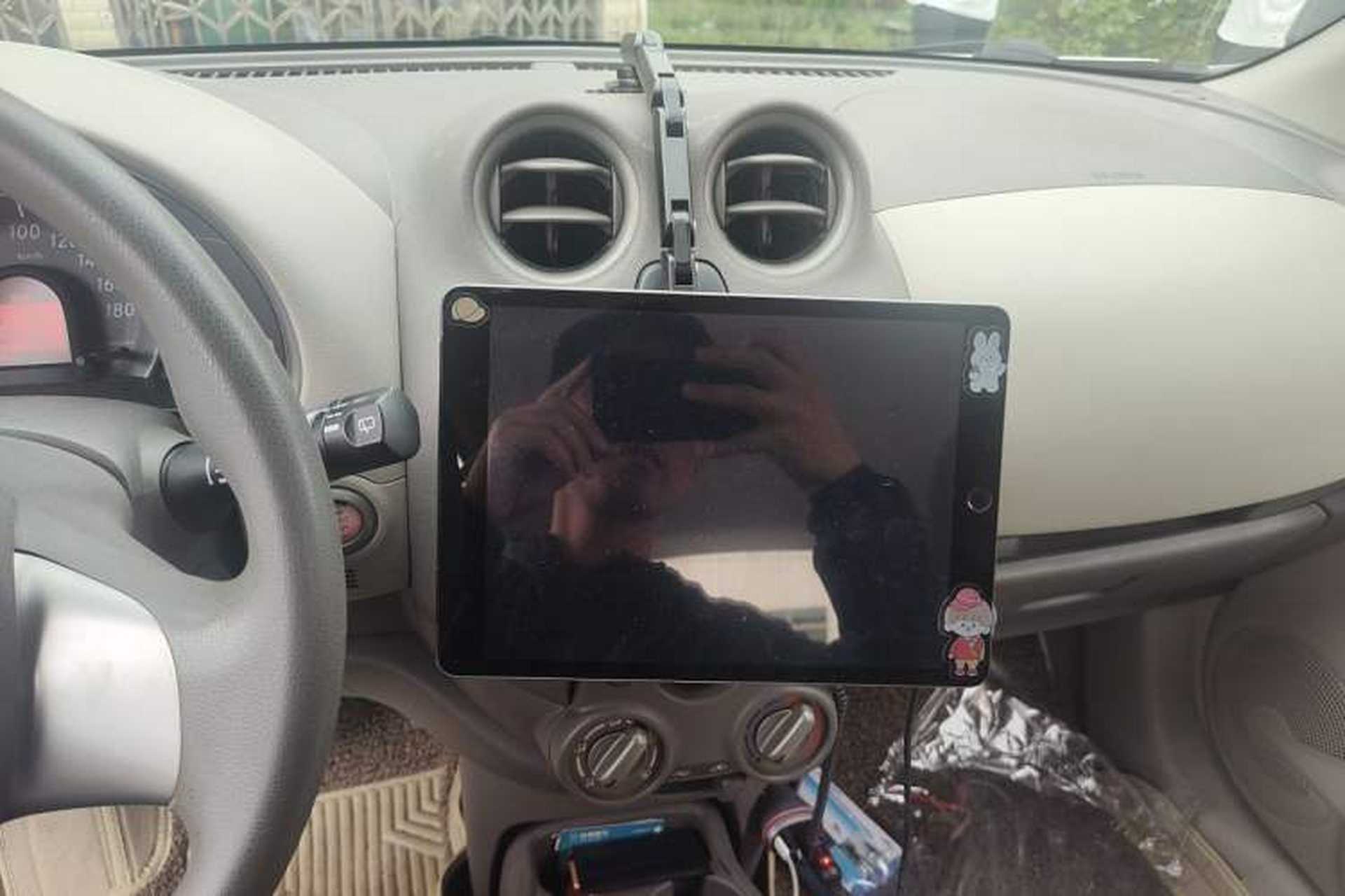 Used Nissan March 2010 1.5L Automatic Easy-Drive Version Audio And AC Panel