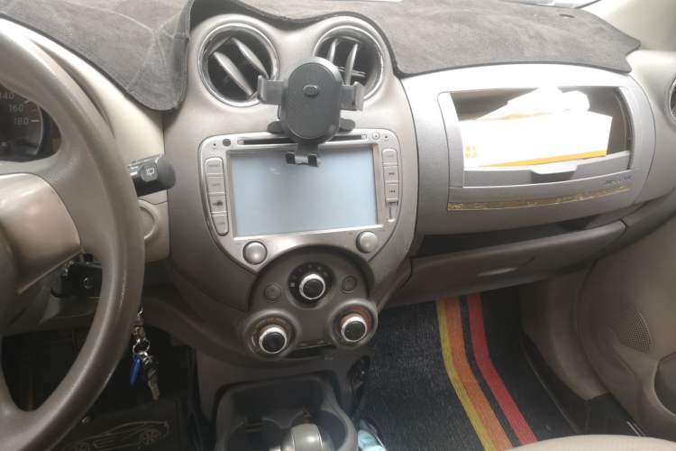 Used Nissan March 2010 1.5L Automatic Easy-Style Version Audio And AC Panel