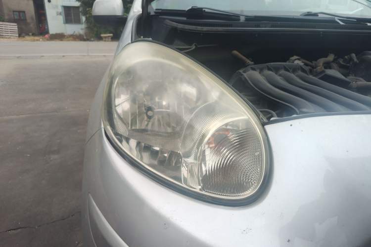 Used Nissan March 2010 1.5L Automatic Easy-Drive Version Right Front Headlight