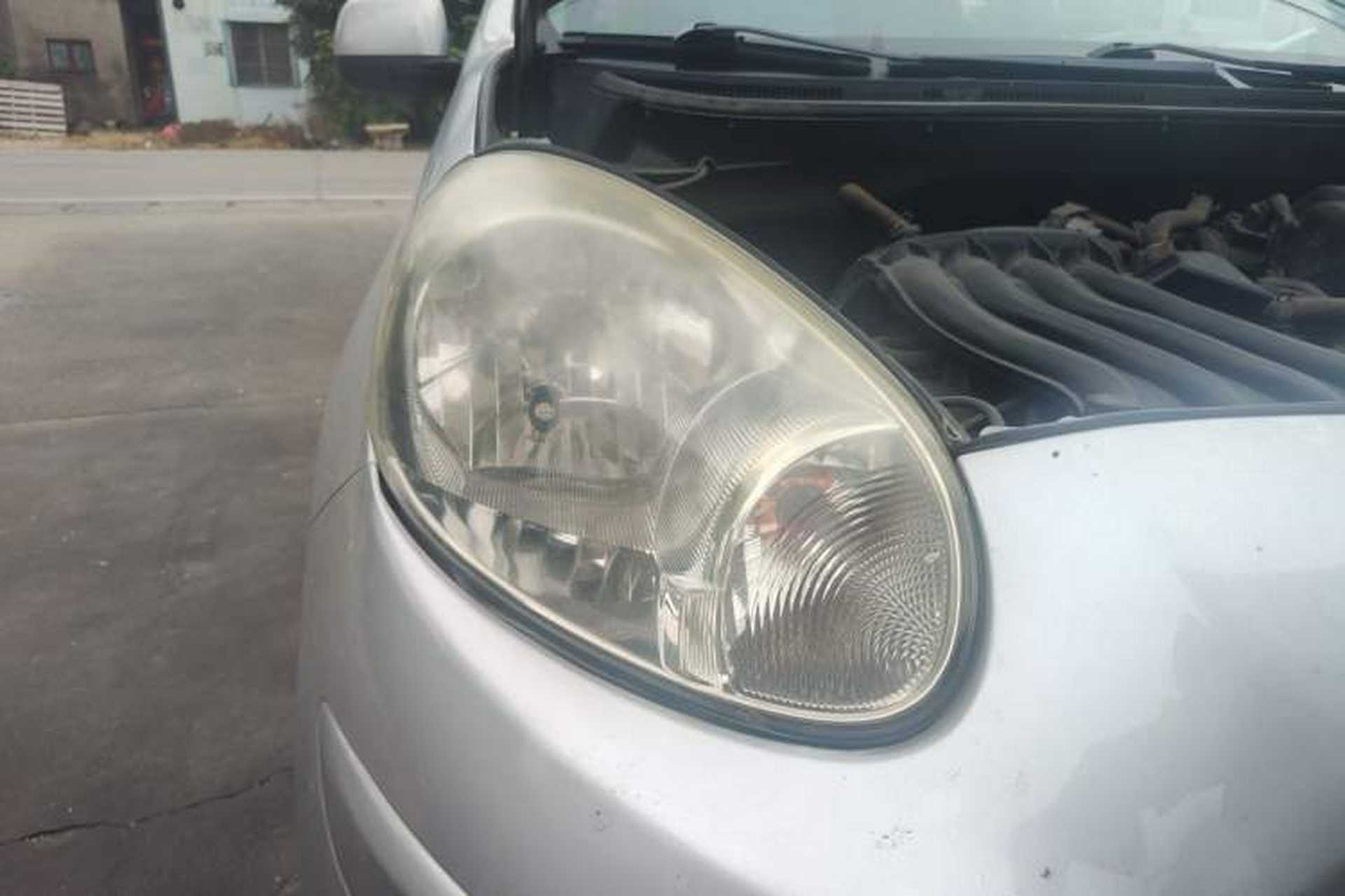 Used Nissan March 2010 1.5L Automatic Easy-Drive Version Right Front Headlight